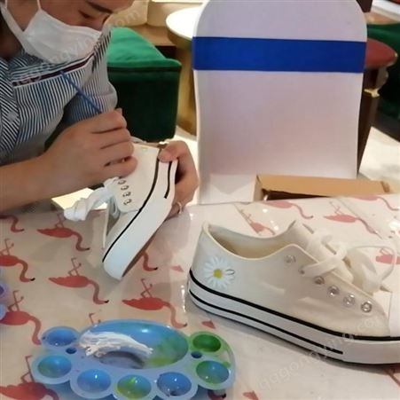 武汉帆布鞋DIY 帆布鞋DIY手绘