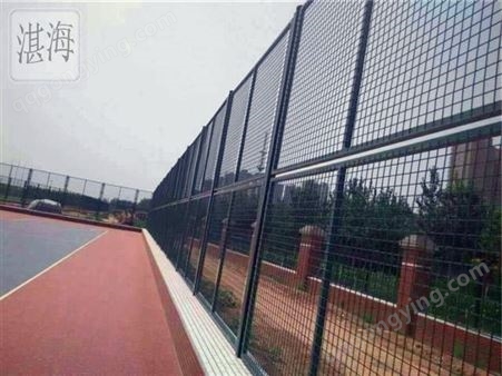 ZH-1342湛海 足球场围网种类 浙江球场护栏网 篮球场围栏网尺寸 直销