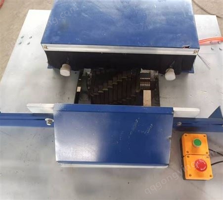 木托开槽机定制实木木托盘底梁叉车孔铣槽一次成型自动送料