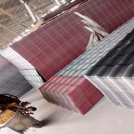 河北懿杉阳光板耐力板厂家优质供应2.5mm3.0mm加厚房顶盖顶瓦车棚雨棚优质板