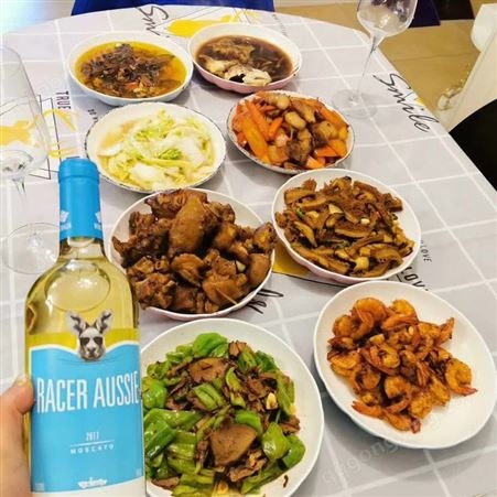 上海万耀贸易手系列东南澳莫斯卡托白葡萄酒