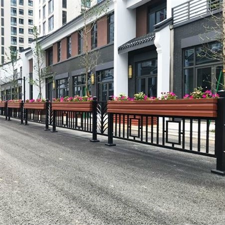 城市道路pvc花箱护栏 市政装饰隔离防撞栏杆花槽栅栏可定制